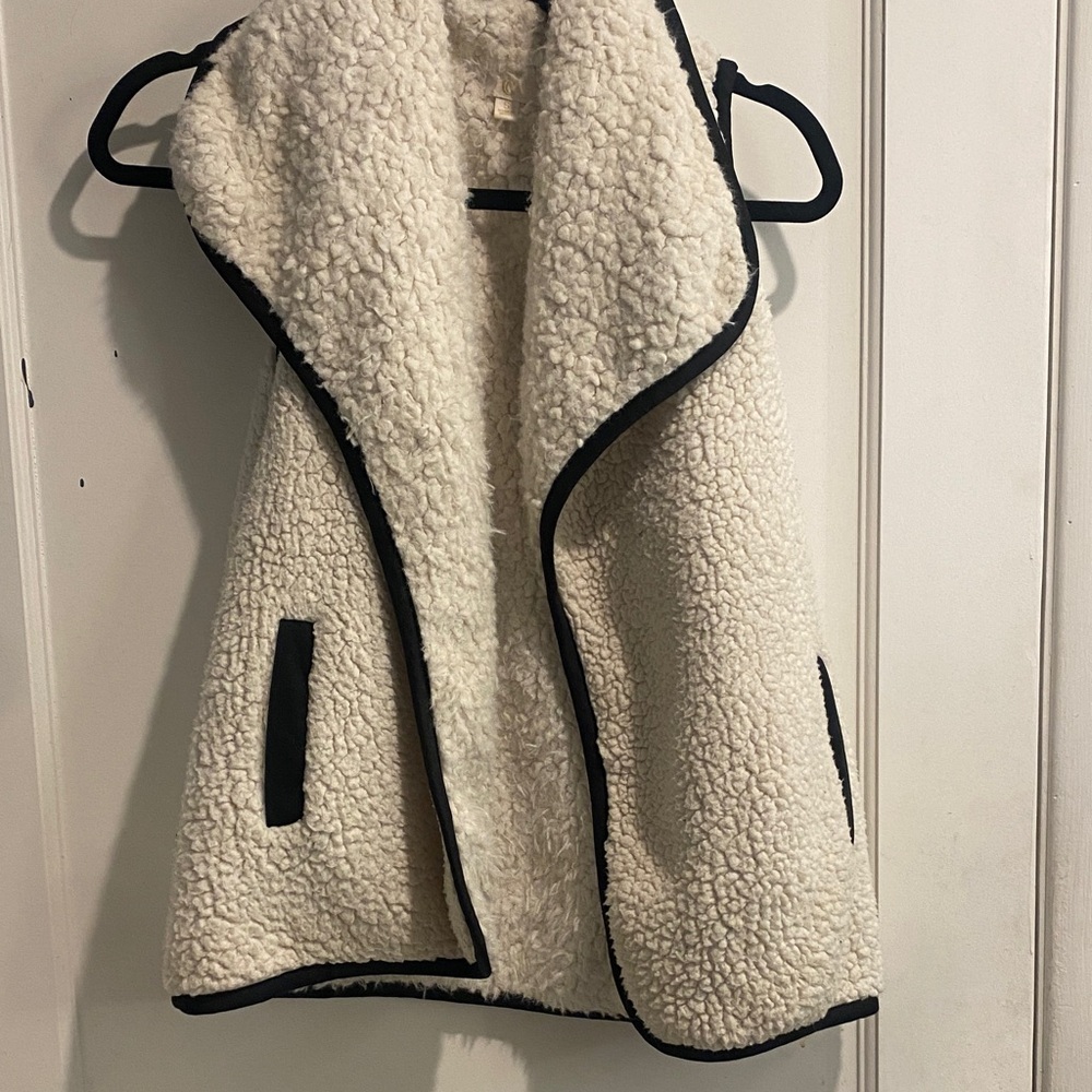 C Cream Sherpa Vest with Black Trim